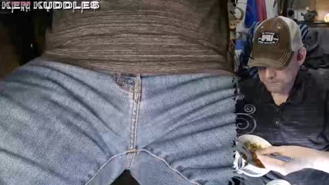 Ken Kuddles online show from February 2026 02:02:02 AM