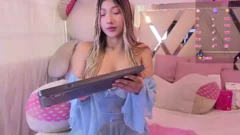 Snapshot of kenndal_tay chatting on June 2026 07:35:02 PM kenndal_tay online show from June 2026 07:35:02 PM