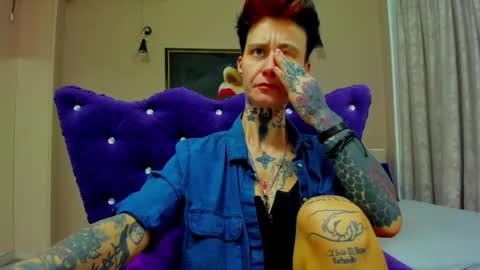 Sellena and Kenny online show from December 2025 09:09:02 PM