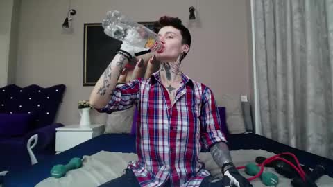 kennyvibe online show from April 2026 03:27:01 PM