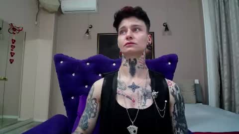 Snapshot of kennyvibe chatting on June 2026 12:04:02 PM kennyvibe online show from June 2026 12:04:02 PM
