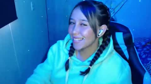 kenshi2302 online show from February 2026 06:45:01 PM