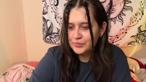 Snapshot of keshamoon chatting on December 2024 03:53:01 PM Kesha online show from December 2024 03:53:01 PM