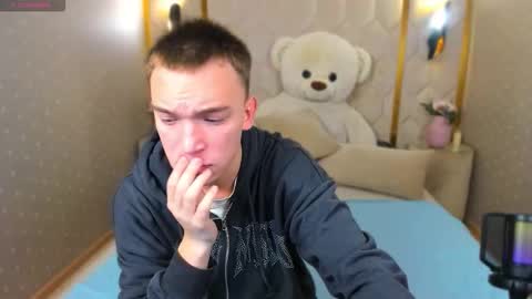 Kevin online show from October 2025 12:17:02 PM