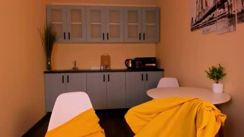 Kevin online show from November 2025 02:25:01 AM