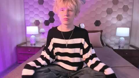 Kevin online show from November 2025 08:29:01 PM