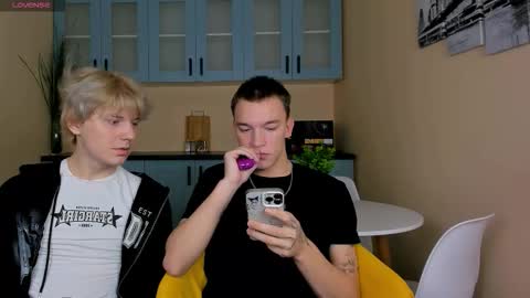 Kevin online show from November 2025 07:41:02 PM