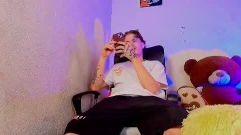 kevinperlas_ online show from February 2026 07:26:01 PM