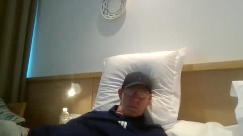 kevlooking4sez online show from May 2026 11:51:01 AM
