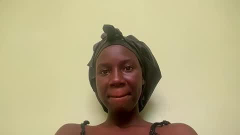 Kezrinah16 online show from April 2026 09:48:02 AM