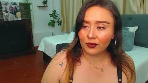 K H A I L A online show from June 2026 05:50:02 PM