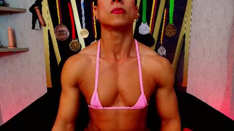 Snapshot of khloe_rossich chatting on June 2026 06:28:01 PM online show from June 2026 06:28:01 PM