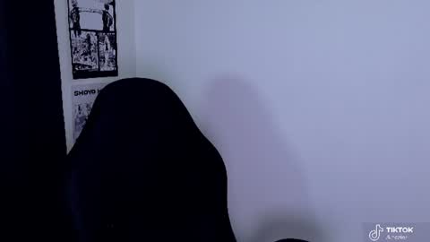 khozler_ online show from July 2026 11:35:02 PM