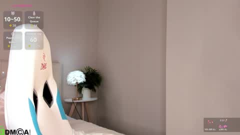 Ellie online show from April 2026 02:36:01 AM