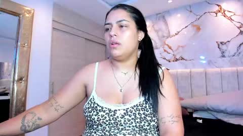 Snapshot of kiana_cream chatting on June 2026 11:09:02 PM N M online show from June 2026 11:09:02 PM