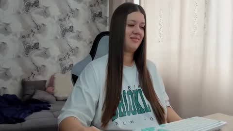 kianna_dior_ online show from April 2026 06:49:02 AM