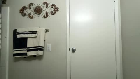 kiannaluv online show from October 2025 02:28:02 PM