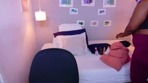 Kiara online show from May 2026 12:27:02 AM