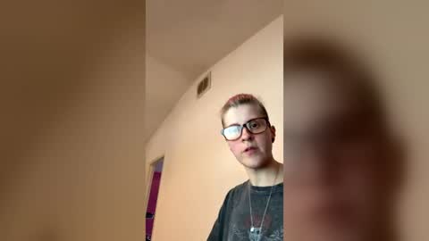 kiastarr online show from June 2026 12:02:02 AM