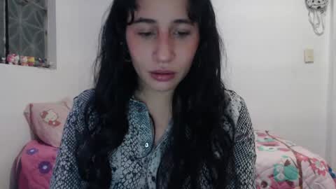 Snapshot of kiimy_to chatting on May 2026 11:45:02 PM Nezumy Rey online show from May 2026 11:45:02 PM
