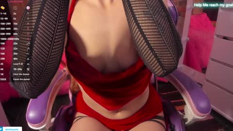 Snapshot of kikilepetite chatting on December 2024 07:44:01 PM kiki online show from December 2024 07:44:01 PM