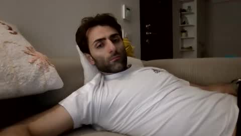 kikkus01 online show from March 2026 08:32:01 PM