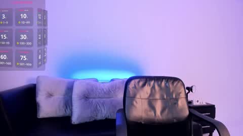 Kim online show from September 2025 12:09:01 PM