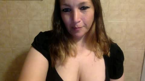 Snapshot of kimberlylynn chatting on June 2026 10:24:01 AM KimberlyLynn online show from June 2026 10:24:01 AM