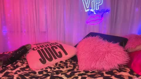 kimbolove online show from February 2026 06:56:02 PM