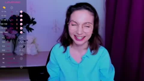 Snapshot of kindhazelhere_ chatting on June 2026 05:15:02 PM Hazel online show from June 2026 05:15:02 PM