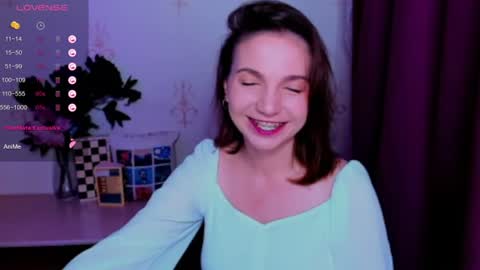 Snapshot of kindhazelhere_ chatting on July 2026 01:55:01 AM Hazel online show from July 2026 01:55:01 AM