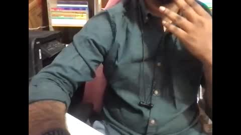 kingcobra_08 online show from May 2026 02:39:01 AM