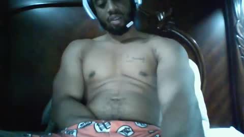 kingdreck28 online show from December 2024 02:19:02 PM