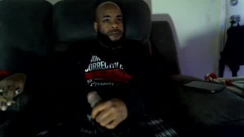 kingofkingz74 online show from February 2026 01:48:01 PM