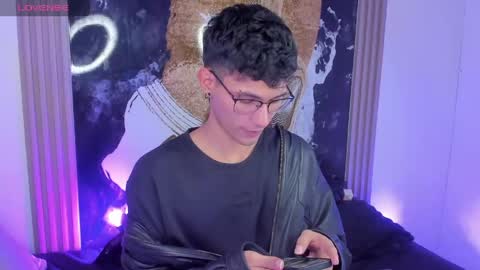  A L E X  online show from March 2026 01:32:02 AM