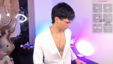 Snapshot of kingparker1 chatting on June 2026 02:39:02 AM A L E X online show from June 2026 02:39:02 AM