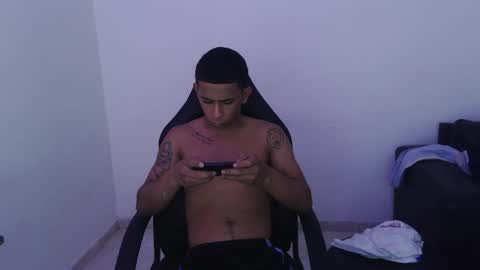 DOMINANT ALPHA KINGS online show from March 2026 07:17:01 PM