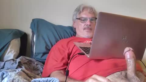 Snapshot of kingtongue10 chatting on May 2026 09:43:01 PM kingtongue10 online show from May 2026 09:43:01 PM