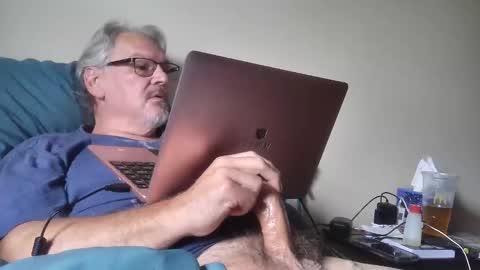 Snapshot of kingtongue10 chatting on May 2026 07:45:01 PM kingtongue10 online show from May 2026 07:45:01 PM