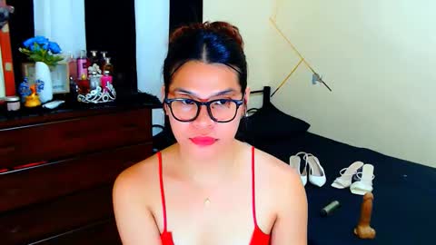 KIRA online show from March 2026 07:23:01 AM