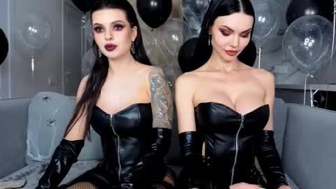 Kira and friends online show from November 2025 03:36:01 PM