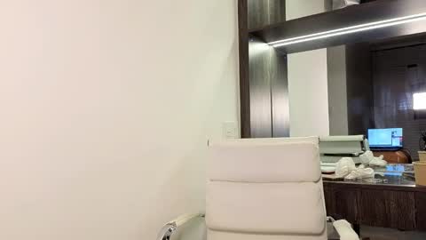 Kira and friends online show from March 2026 09:54:01 PM