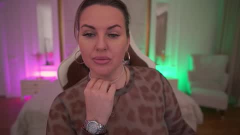 Kira online show from March 2026 08:59:01 PM