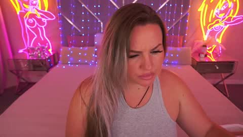 Kira online show from May 2026 08:16:02 PM