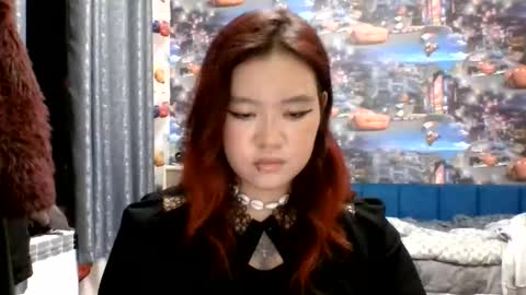 Kira online show from November 2025 04:20:01 PM