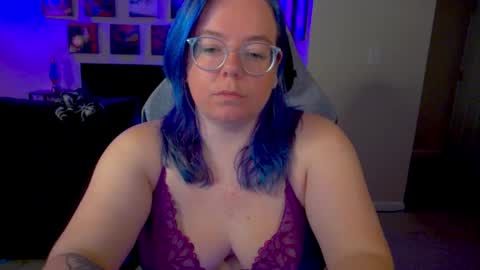 Snapshot of kiraspitqueen chatting on May 2026 04:07:01 AM KiraSpitQueen online show from May 2026 04:07:01 AM