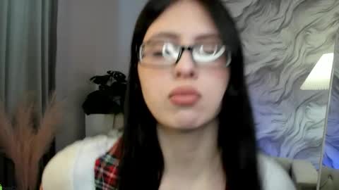 Kisa  online show from April 2026 10:15:02 AM