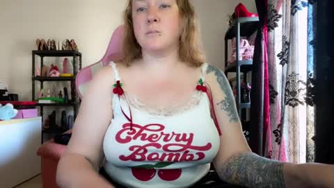 kissica online show from April 2026 01:41:02 PM