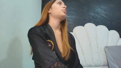 Snapshot of kissme_luna chatting on May 2026 07:08:02 PM BELLA FLAME online show from May 2026 07:08:02 PM