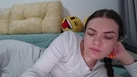 Im Amaia   Everyone Merry Christmas  online show from July 2026 05:07:02 PM